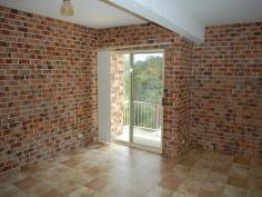 3/66-68 Ridge Street Nambucca Heads NSW 2448 Price reduced to $155,000 - time to buy! This flat is not only a great quality buy, its also a great rental investment. Move in or rent it out - its up to you. This 2 bedroom flat is in excellent condition, ready for you or a tannant to move in. Its easy to manage in first class condition. In a sought after position - close to shops as well as the beach. Has a great verandah with a cool outlook. Dont miss out - its a must see. Inspection by appointment only - contact Michael Ettelson on 0408 412297 - today! General Features Property Type: Flat Bedrooms: 2 Bathrooms: 1 Indoor Features Living Areas: 1 Toilets: 1 Broadband Internet Available Built-in Wardrobes Pay TV Access Outdoor Features Open Car Spaces: 1 Balcony Other Features Minutes walk to shops