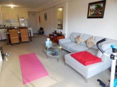 10D/811 Hay Street, Perth WA 6000 This lovely spacious apartment boasts an A1 location right in the mix with Rydges Hotel, Her Majesty’s Theatre, the exclusive shops of Gucci, Prada and Oroton - not to mention a great collection of restaurants and cafes. An International food court and shopping mall is directly below, the red cat (free bus) is right at the door step, and you can walk to the train station in around 2 minutes. As if this isn't enough to entice you, the apartment is in the free Wi-Fi area provided by the City of Perth and Apple Store. A dream of a place to live!