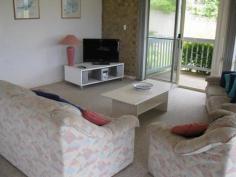 1/3 Possum Pl, Dalmeny, NSW 2546 Great position, great apartment located in Dalmeny directly across from the beach. Three
bedrooms, lounge, dining and kitchen, good sized deck for soaking up
those rays and enjoying a barbie along with a tipple or two. The garage has a lockable storage area ideal for your bike, surfboard and the like. Fully set up as a holiday unit, completely furnished.