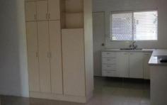 4/112 DIGGER ST Cairns North Qld 4870 Nathan Shingles present's a first class investment returning $300 per week on a current periodical agreement . This is a large first floor apartment located on the very popular inner city street of Digger Street. Being just 2 streets back from the Cairns Esplanade Digger Street is well known as a good street to buy in because of the surrounding prestigious apartment complex's .