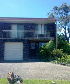 4/25 Arthur St Coffs Harbour NSW 2450 4/25 Arthur Street, Coffs Harbour
* Large 2 / 3 bedroom townhouse
* Lock up garage with internal access
* Open plan living
* Modern kitchen with stainless steel appliances
* Laundry with 2nd WC
* Fully fenced rear courtyard with side access
* 2nd living arear upstairs or 3rd bedroom, whichever you prefer
* Both bedrooms with build in robes
* Main bathroom upstairs
* Freshly painted throughout
* 6 or 12 month leases considered
* NO pets
* Call agent to view 0410655146
Open house date: call agent Available: Now