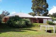 19 Dearle St Balingup WA 6253 $398,000 Property type: House Suburb: Balingup (profile) Region: Southern Land area: 0 sqm COUNTRY HOME All the hard work has been done. This three bedroom 2 bathroom home on a 1004sqm block was built by Country builders, and has beautiful views. Practical and stylish design, with open-plan living and windows encompassing views overlooking picturesque scenery of the hills and valley. For more information, please call either John or Sue on 97641089. 2011194826