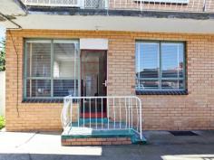 12/146 Rupert Street West Footscray VIC 3012 Ground floor apartment offering open plan living area, kitchen overlooking the lounge, large bedroom with built-in-wardrobe, central bathroom, off street parking. Walking distance to bus and trains, close to shops and school. Great for first home buyer or terrific for investment. Read more at http://footscray.ljhooker.com.au/8ZHCT#MHFTbWt5iOKxBSdE.99