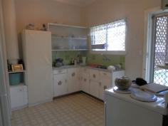 29 Twelfth St Home Hill QLD 4806 Are you looking for your first home or a top investment property? Look no more. This solid 3 bedroom block home, situated on a corner position has great street appeal and is priced to meet today's market. - Solid concrete block construction - 3 bedrooms - 1 air-conditioner - Timber floors - Combined kitchen & dining - Separate lounge/ living area - Private fenced backyard - 875m2 corner block Don't miss out on this great opportunity and call us today. - See more at: http://www.landmarkharcourts.com.au/Property/582846/LTY2954/29-Twelfth-Street#sthash.vZ6stdkN.dpuf