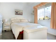 5 Longley Grove Kanahooka NSW 2530 Situated in the popular
Forest Grove Estate gated community is this excellently located single
level home. Offering common areas such as the gorgeous pond with wharf,
swimming pool and community center. Features:- High ceilings throughout the property. 3 carpeted bedrooms, all with built-in wardrobes. Modern bathroom with separate 2nd toilet and internal laundry. Spacious kitchen with ample amount of storage. Formal Lounge and dining area. Double garage with single drive through access.
The undercover entertainment area is great for entertaining friends and
family. Entertainment area leads into the low-maintenance backyard,
with room for the family pet to play with the kids. Reverse cycle air conditioning. Property Features: 3 Bedroom 1 Bathroom 140m2 Building Size 1excellent Condition 2 Parking 381m2 Land Size