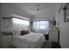 18/6-42 Quinzeh Creek Rd Logan Village QLD 4207 Opal Gardens is located in Logan Village and is set up to reward baby boomers with all the good things in life. An abundance of luxury resort facilities enables the residents to experience the over 50s country club lifestyle every day. This pet friendly resort has access to a further 22 hectares of lush forest parkland with natural walking tracks and exercise stations dotted along the banks of Quinzeh Creek. The location captures the best of the growth corridor between Brisbane and the Gold Coast. This very well presented two bedroom home is set on a large site and is ready to move into and start living the dream. Inside is a neutral colour scheme ready for you to add your own touches and the covered alfresco area has electric operated blinds and overlooks the lovely established gardens. The home offers easy living with all the modern conveniences.