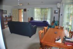 3/1 Burnett Street, YEPPOON Qld 4703 Centrally located in Yeppoon, this modern Beautifully Presented unit has spacious open plan living, a stylish kitchen and good sized bedrooms. The carpet, curtains and paintwork are all in good condition. The outside living area extends to a lawn area and is great for barbies. Air conditioning and a lock up garage complete the picture. Its just a short walk to either Shopping Centre or the Main Street. Call now for your inspection. Other features: Close to Schools,Close to Shops,Close to Transport,Garden,Secure Parking $250,000