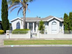 56 Lake Boga Avenue Deer Park VIC 3023 Spacious Living in a Superb Location! Positioned within the highly sought after Deer Park location, the proportions and floor plan of this comfortably presented home provides the perfect foundations for premium family living. Comprising 3 bedrooms master with WIR and en-suite, large study, quality kitchen with adjoining family area, formal lounge room and separate rumpus room. Other features include, high ceilings, ducted heating, evaporative cooling, ducted vacuum, intercom, spa bath and remote double garage. General Features Property Type: House Bedrooms: 3 Bathrooms: 2 Land Size: 544 m² (approx) Outdoor Features Garage Spaces: 2