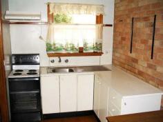 2/249-251 Katoomba Street Katoomba NSW 2780 Situated
in a small, south-side complex approx. 700 metres to Katoomba’s town
centre. The strata unit has a total size of approx. 67m2 plus its’ own
single carport space, accessed by a street from the rear. Comprising a
covered front patio, combined dining / lounge area with gas bayonets for
heating, two bedrooms, bathroom, kitchen… Situated
in a small, south-side complex approx. 700 metres to Katoomba’s town
centre. The strata unit has a total size of approx. 67m2 plus its’ own
single carport space, accessed by a street from the rear. Comprising a
covered front patio, combined dining / lounge area with gas bayonets for
heating, two bedrooms, bathroom, kitchen… - See more at:
http://www.theopoulos.com/listings/?type=residential&subtype=residential#sthash.SHEDP6If.dpuf