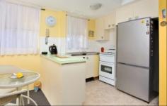 14/340 Woodstock Avenue Mount Druitt NSW 2770 $280.00 PER WEEK AVAILABLE 2ND SEPTEMBER Located on the ground floor this well presented one bedroom units offers built-in robe, Large open plan lounge, kitchen and dining, carpet throughout, renovated bathroom with separate bath and shower, internal laundry includes dryer, single carport and close to local schools, shops and westfields Mt Druitt.