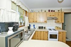 1/9 Eskdale Drive Raymond Terrace NSW 2324 Conveniently located in Lakeside, within walking distance to Lakeside shops, bus stop, school & local sporting facilities. The tidy unit forming part of a duplex features: * Combined lounge and kitchen * Two bedrooms, both with ceiling fans and built-in robes * Bathroom and separate laundry * Private and well maintained L shaped courtyard with lawn locker * Carport Current tenants paying $240 per week. Well worth an inspection!