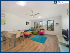 2/77 Railway Street, MUDGEERABA QLD 4213 Located privately, yet right in the centre of Mudgeeraba, this two
bedroom single level very tidy villa enjoys elevated views and is
located in a small complex in a bush setting. Features include: * 2 bedrooms * 1 bathroom * Open plan living with split system air-con & ceiling fan * Modern white galley kitchen * Easy care timber-look flooring through-out * Large rear covered courtyard * Covered off-street parking for one vehicle You'll
love the convenience of being only a minute or two's walk from Coles
and the Mudgeeraba Village Shopping Centre and just a few minutes drive
to the M1 Motorway, Robina Hospital, Railway and Robina Town Centre
Shopping. All this and the fact that single level &
pet-friendly villas are highly sought-afer means this could be your
perfect first home or investment (with a rental potential of $320 pw) -
great buying that won't last long!
