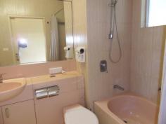 340 Coral Coast Drive, PALM COVE, QLD 4879 FOR SALE: $120,000 Are you looking for a 1 bedroom, fully furnished, TOP floor, Palm Cove resort apartment, that’s awesome value and that you CAN live in permanently? And now with a genuine price reduction…this could be all yours for just $120,000……..that’s right, just $120,000!! Wow!! Seriously…..a fully furnished, 1 bedroom TOP floor apartment in Palm Cove that you CAN live in permanently for just $120,000!!!!! Well….here it is, located in the Coral Coast Resort, with swimming pools, golf course, tennis courts and the iconic Palm Cove beachfront nearby, what a great lifestyle! Being on the top floor, you’ve got fabulous views, privacy, breezes, your own balcony overlooking the resort swimming pool and yes, you’ve even got 2 lifts….how good is this!