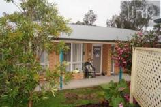 35/7 Severin Court Thurgoona NSW 2640 VILLAGE LIFE APARTMENT
One bedroom apartment available in a secure and well managed aged care facility. * One bedroom with BIR's, lounge/dining, ensuite & kitchen * Kitchen includes fridge, microwave, sink & cupboard * Bathroom includes laundry tub & space for washing machine * Split system for heating & cooling * A south facing private patio & covered front verandah * Covered walkways between all units & community centre * Bus stop at the front of the complex * Across from Plaza The
village is run by caring managers that supply home cooked meals daily.
The tenants have access to a communal dining room which is also used for
social gatherings. Currently tenanted at $175 per week.