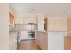 5/63 Neerim Drive Mooloolaba Qld 4557 $305,000 The address says it all close to everything, yet private. This two
bedroom unit, private because it is over the garages in a small complex
of 5, has features such as renovated kitchen with island bar, separate
laundry area and lockup garage. Close to shops and transport, as well as
the Mooloolah River, there is little to spend except for your touches.
With a long balcony for outdoor living, walk to everything, privacy this
little gem won't last.