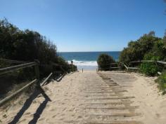 7 Manning St Manning Point NSW 2430 This is a rare opportunity to purchase a fully serviced building block centrally located at Manning Point.
The block is situated one street back from the main street and within
easy walking distance to the beach, river, Bowling Club and shop.
The block has an area of 445m2, is fully serviced and improvements include a double lock up garage