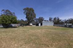 324 Western Hwy Ararat VIC 3377 For Sale $349,000
Set on 2.5 acres on the edge of town with a
rural outlook this 4 Bedroom home is now like brand new. Suitable for
horses, hobby farm or if you just want space to move. Features include
22 solar power panels, all new colorbond cladding, new floor coverings,
plaster, fresh paint, insulation in walls, new blinds & drapes,
upgraded wiring, new split system air con, wood heater, master ensuite
with spa bath, 3 showers & much more. This home is low maintenance,
energy efficient & the complete package. Outside is an impressive
man cave 10x12 shed with auto roller doors, large paved covered BBQ
area, stables, lockup machinery shed, storage & chook sheds, back
patio with lovely Easterly views and secure & well fenced yards.
Worthy of an inspection if a country lifestyle is your desire.