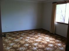 1/20 Tenth St Cobar NSW 2835 Unit for single or couple on a quiet street. - 2 carpeted Bedrooms with built in robes - Open plan living area - Fully functional kitchen with island bench -Combined Bathroom/Laundry with seperate toilet - Own yard - Evap A/C, electric heating -No pets Available to lease: NOW Contact us now for a viewing!