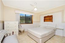 17/5 Palara Street Rochedale South QLD 4123 HARD TO FIND A BETTER LOCATION THAN THIS! This quiet 2 bedroom lowset Villa/Townhouse is nestled in a leafy Cul de sac. Conveniently located with just a short stroll to shops, medical centre, clubs and Public Transport. This Villa boasts a lovely garden courtyard at the back where you can sit back and relax. 2 Bedrooms both with built-ins 1 Bathroom/laundry combined 1 Single Carport plus off street parking Garden Courtyard at the back Landscaped Garden at the Front Low Body Corporate Fees This property is ideal for the Investor or First time home buyer. Early Inspection a Must! This property will be snapped up very quickly! General Features Property Type: Townhouse Bedrooms: 2 Bathrooms: 1 Indoor Features Built-in Wardrobes Outdoor Features Carport Spaces: 1