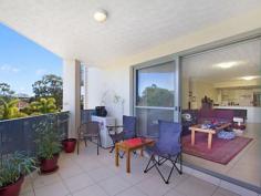 9/7-9 Parry Street Tweed Heads South NSW 2486 $309,000 Situated just a short flat walk to shops,buses,schools and river. This
Modern near new 2 bedroom unit presents well with a stylish kitchen
complete with ceasar stone bench tops and plenty of cupboard space.
Tiled living, dining and kitchen allows easy maintenance.
Two well appointed bedrooms with the main featuring an en-suite and
balcony. Living area has air-conditioning and sliding doors lead to a
cool balcony ideal for a morning coffee, BBQ or afternoon drink. The 1st
floor unit has security intercom, basement parking and an in-ground
pool in the complex.
Currently rented at $285 per week. Poinciana on Parry is a must to inspect and will not last long