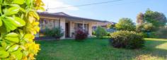 29 Shackell Street ECHUCA VIC 3564 FOR SALE $282,000 Situated on a large block in an established area of Echuca, is this three bedr0om home (main with ensuite) that is presented to you in immaculate condition. The home comprises two living areas, kitchen/dining, ducted cooling and gas heating. Outside is a three car garage with ensuite facilities. This home presents an ideal opportunity for the first home buyer or the astute investor. Rental Potential - $300.00 per week