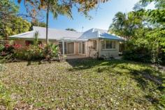 6 Meander Ct Buderim QLD 4556 $530,000 Great opportunity to secure a good solid family home encapsulating the convenience of walking distance to Buderim central and the charm and appeal of proximity to Buderim Falls. A quiet cul-de-sac with elevation and Northerly aspect will suit the discerning buyer. Comfort and security prevail.