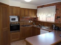 2/74 Stradbroke Avenue Swan Hill Vic 3585 $229,000 Two living areas
*Timber kitchen
*Garage with remote
*Free standing
*Timber dado and brick feature walls
*Semi ensuite
*Ducted evaporative cooling
*Gas heating
This very smart unit is leased at $225 per week or vacant possession is available (60 days).