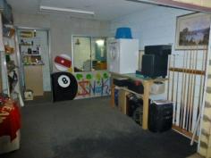 68 Harry St Gosnells WA 6110 3 bedroom 1 bathroom 1 garage PLUS 2 car carport.
Features fireplace and water feature.
Great outdoor areas.
Modern Kitchen.
Games/family room.
Modern bathroom.
R20/R30 zoning.
Large office workshop for home business.
Read more at http://thornlie.ljhooker.com.au/17PMFFY#jv1QfvhGcebDC3Xt.99