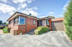 Unit 4/610 Somerville Street Buninyong Vic 3357 This comfortable town house sits
at the rear of a group of 4, is elevated has a generous rear yard and a
peaceful feel to it. Offering 2 good sized bedrooms, full bathroom with
shower, bath vanity and separate toilet. Light filled living room with
polished timber flooring adjacent to the generous kitchen and dining
area. Established easy care gardens, attached garage, and solar panels
feeding back into the grid. All in all a quality, comfortable place to
call home.