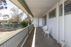 324 Western Hwy Ararat VIC 3377 For Sale $349,000
Set on 2.5 acres on the edge of town with a
rural outlook this 4 Bedroom home is now like brand new. Suitable for
horses, hobby farm or if you just want space to move. Features include
22 solar power panels, all new colorbond cladding, new floor coverings,
plaster, fresh paint, insulation in walls, new blinds & drapes,
upgraded wiring, new split system air con, wood heater, master ensuite
with spa bath, 3 showers & much more. This home is low maintenance,
energy efficient & the complete package. Outside is an impressive
man cave 10x12 shed with auto roller doors, large paved covered BBQ
area, stables, lockup machinery shed, storage & chook sheds, back
patio with lovely Easterly views and secure & well fenced yards.
Worthy of an inspection if a country lifestyle is your desire.