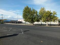 118 Grafton St Warwick QLD 4370 Don't
miss this rare opportunity to purchase a prime commercial site in the
heart of Warwick City. Situated on one of Warwick's busiest
intersections only 1 block from the Post Office, the 1406m2 corner
allotment is in a highly visible and accessible location with excellent
on and off street parking close by. * Zoned Principal Centre / Commercial * Land size 1406m2 on 2 Titles - 703m2 each * Dimensions - approx 60m x 23m * Former car display yard, fully fenced, flood lighting & 18m x 19m approx. roofed section * Prime location next door to Target Country store * Easy 40 metre walk to Grafton Street entrance of Rose City Shoppingworld with Big W, Woolworths, Coles & numerous Specialty Stores
Inspection Times Contact agent for details
Land Size 1406 m 2