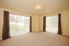 27B Blackwood Ave Warburton VIC 3799 Positioned to take in the majestic views of the surrounding mountains
yet just minutes from the Yarra River and shops, this well presented
home is only approx 12 years old. Offering 3 bedrooms, all with
robes including a walk-in robe in the master, 2 bathrooms, plus 2
spacious living areas with reverse cycle split systems in both, this is a
lovely family home. The yard is large enough to build a garage (STCA) and still have plenty of room for a veggie patch or a kids play area.
It has a lovely light and bright feel and having been recently painted
and new carpet installed, it is ready for you just to move into. Photo ID Required