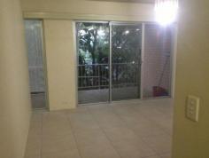 28 Marine Parade Southport QLD 4215 Walk to Australia Fair, the Broadwater and the Commonwealth Games Aquatic Centre. An excellent opportunity to purchase in one of the most sought after positions in Southport. Located a mere 50 meters walk to Australia Fair,the Broadwater and the new Commonwealth Games Aquatic Centre and 2 minutes walk to Tram Station sits this 3 bedroom rear unit in a block of 12. The original property features high ceilings throughout, large kitchen, ample lounge and dining combined which opens to a private sizable balcony, internal laundry and lockable storage unit at the end of the car space makes this an ideal investment for the future. Bedrooms 3 Bathrooms 1 Garages 1 Manwa Wong Consultant Phone - 07 5591 8885 Mobile - 0420 880 798