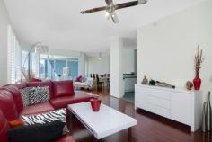9/72 Corrimal Street Wollongong, NSW 2500 A luxurious house-sized apartment boasting a full renovation and enviable location. Grand open plan living with room for 2 sitting areas plus huge dining. 3 large bedrooms all with BIW's, main with ensuite. Oversized North East covered balcony ideal for entertaining. Enjoy the beach, cafes and restaurants at your doorstep.