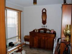 4/23 Dodgin Street Wynyard Tas 7325 NEW PRICE $199,900 Yes folks so convenient it is only 100m to main street. Sun, sun and more sun! This very smart unit has top quality blinds, drapes and carpets. New electric oven with 2 bedrooms both with built-ins. Open plan living catching the morning and afternoon sun, plus a garage with internal access. And to top it off, an enclosed glass porch to enjoy some timeout. Currently leased at $220.00 per week. Read more at http://wynyard.ljhooker.com.au/7TDFD3#OIczxHGXMFVcMDuo.99