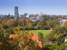 29 Roslyn Gardens, Elizabeth Bay NSW 2011 The Plaza - Spacious Two Bedroom Apartment
This
spacious and neat two bedroom apartment features security entrance with
lift access, large bedrooms both with built-in robes, entertaining
sized living area opening out onto a east facing balcony that takes in
the fantastic district views & internal laundry facilities.
Set in an ideal location convenient for world-class restaurants,
bars, cafes & shopping & easy access to the harbour & CBD.