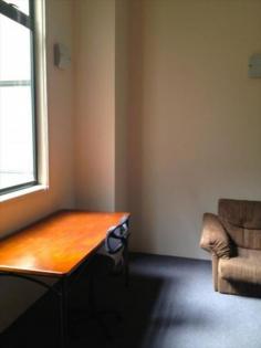 2083/185-211 Broadway, Ultimo NSW 2007 Split level 1 Bedroom (2 story loft) Offered as a medium loft with opening windows Great natural light Internal floor area 27 m2 Great tenant paying $371.00 per week gross (Owners would receive $348.80 per week, with lease until next year. Outgoings: Strata $994.15 per 1/4 (Approx) Council $175.00 per 1/4 (Approx) Water $174.00 per 1/4 (Approx) $175,000