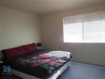 5/6 Cognac Court Kingston QLD 4114 RETURNING $250 PER WEEK IN RENT ! Great little investment property here for the astute Investor. In a complex of just 6, this 2 Bedroom 2 Storey Townhouse is a steal at this price. Great Tenants with a lease until October 2014 who would love to stay on. Low Body Corporate fess of just $1320 per year. This one will not last long at this price. General Features Property Type: Townhouse Bedrooms: 2 Bathrooms: 1 Land Size: 88 m² (approx) Indoor Features Built-in Wardrobes Outdoor Features Garage Spaces: 1