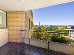 29 Roslyn Gardens, Elizabeth Bay NSW 2011 The Plaza - Spacious Two Bedroom Apartment
This
spacious and neat two bedroom apartment features security entrance with
lift access, large bedrooms both with built-in robes, entertaining
sized living area opening out onto a east facing balcony that takes in
the fantastic district views & internal laundry facilities.
Set in an ideal location convenient for world-class restaurants,
bars, cafes & shopping & easy access to the harbour & CBD.