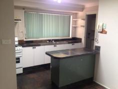 4/6 Woodvale Close Plumpton NSW 2761 LOCATION LOCATION!
Open Home Saturday 4th October 11:15am - 11:30am
Neat 3 bedroom home is located in a quiet complex with features including:
* Built-in robe and ceiling fan to master bedroom
* Large lounge with ceiling fan
* Kitchen with meals area, gas cooking
* Single drive thru lock up garage plus carport.
For an entertainers delight, the property also has large paved pergola
area at the back, and a low maintenance garden.