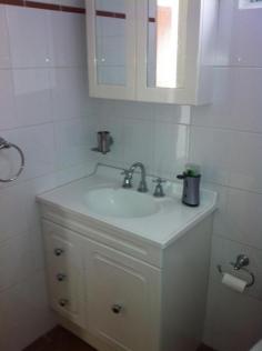 11/85 Broome St Maroubra NSW 2035 Located
within a security building this renovated unit features near new paint
and carpet throughout, 2 decent sized bedrooms (both with built in
robes), spacious lounge room, balcony with views out to Port Botany,
good bathroom and modern kitchen with gas cooking, lock up garage and an
internal laundry. Set in a peaceful location and with water views, this property is not to be missed!