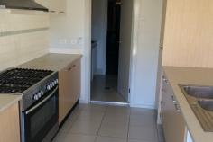 10 Mackay Circuit Ropes Crossing NSW 2760 This beautiful Homes offers 3 Bedroom with built-ins to all, walk in robe & ensuite to main. Features include: + Open Plan Living area + Spacious gas kitchen with stainless steel appliances + Large meals area off kitchen with lots of cupboard space + Double auto garage + Alarm + Split system Air Conditioning