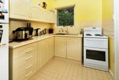 2/160 Esplanade, Largs Bay SA 5016 $399,000 * Great home / investment with beach views * Separate bay window lounge * Updated kitchen and dine * Tidy bathroom facilities - separate laundry * Paved & private rear yard - Lock up carport * Currently let to a fabulous tenant More than a home - it's a life style - Ring now Contact Glen Govett 0437 790 008 Professionals West Lakes Office 8244 3366 RLA 207659 - See more at: http://www.westlakesprofessionals.com.au/real-estate/property/720065/for-sale/unit/sa/largs-bay-5016/2-160-esplanade/#sthash.xoJ4BbPD.dpuf