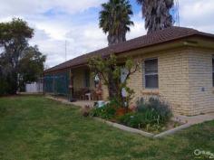 Moonta, SA 5558 $395,000 Investors looking for a secure investment ?
This is a great opportunity to purchase a block of units in the heart
of Moonta. These solid brick units offer long term established tenants.
There are 4 units, each with air conditioning, in total taking $615 per
week. The units offer tenant under cover car parking and are situated on
a spacious 1541m2 allotment. The units have been managed by Century 21
for many years. Prior arrangement is required to inspect the premises as
notice needs to be given to the tenants. For further rental information
call Meagan Blanden on 0418 859 839 or for information on sales and
land call Greg Smith on 0418 859 017.