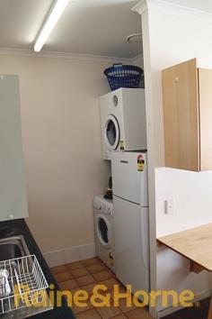 501/ 391 Wickham Tce, SPRING HILL, QLD 4000 FOR SALE: Offers over $199,000 Great investment opportunity awaits. Furnished Studio apartment, comes with all furniture and whitegoods. Located on the top level of the building, across from the lovely Roma Street Parklands. Studio with an open 37sqm floor plan. Free Spring Hill Bus at the door, close to the CBD .