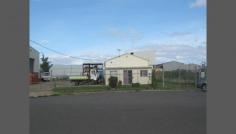 5 Trade Ct Bohle QLD 4818 This 200 square metre Shed on over 2000 square metres of hardstand is
for lease. Situated in a small court quite close to Ingham road and the
Bruce Highway in a great location. The Shed has some office area at the
front and a 150 square metre workshop behind. Good lease conditions
here for engineering and the like where storage of products or vehicles
and equipment is required. Fully fenced and secure yard.