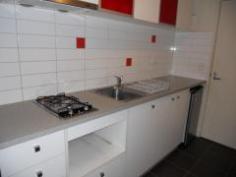 58/16-18 Poplar Street Box Hill VIC 3128 Location!Location!Location! This beautifully presented modern apartment located minutes from Box Hill Central. Offer good quality finishes throughout which include; modern kitchen with stainless steel appliances. open plan living / kitchen / meals area , large wardrobes, study facilities ,gas cooking, microwave and refrigerator in the kitchen; General Features Property Type: Apartment Bedrooms: 1 Bathrooms: 1
