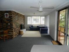 7/22 Surf Street Port Macquarie NSW 2444 Flynn's Beach Surprise! - Excellent top floor security apartment - Very spacious throughout, open plan living - Modernised kitchen with SS appliances - Both bedrooms with built-ins & ceiling fans - Internal laundry, single LUG + storage room - Just a two minute walk to the beach & cafes Property Code: 345 View Sold Properties for this Location View Auction Results General Features Property Type: Unit Bedrooms: 2 Bathrooms: 1 Outdoor Features Garage Spaces: 1 Other Features Balcony $249,000