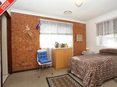4/6 Wallace Street Blacktown NSW 2148 Spacious 2 bedroom townhouse with garage plus carspace in a small
complex of four in a quiet location. Downstairs features big
lounge/dining, new kitchen plus meals area looking out to a lovely
tropical garden courtyard. Upstairs there are two bedrooms one with
walk-in and one with built-in wardrobes, another lounge room, ducted
air-conditioning and a balcony.