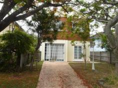 21 Eveline Street Margate QLD 4019 WOW! CHARACTER HOME WITH WATER VIEWS! East of Oxley! Beach end of street. Beautiful Western Red Cedar 4 bedroom home. Three living areas, 2 bathrooms & powder room. Large Tasmanian oak kitchen with breakfast bar. Private timber deck off living. Polished timber floors. Ideal for large family. Dual living potential. Side access to large garage. Good tenants. Property Code: 975 General Features Property Type: House Bedrooms: 4 Bathrooms: 2 Land Size: 455 m² (approx) Outdoor Features Garage Spaces: 1 Offers over $495,000